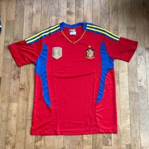 Fox Sport Spain 2011 FIFA World Champions Home Soccer Jersey Size Medium